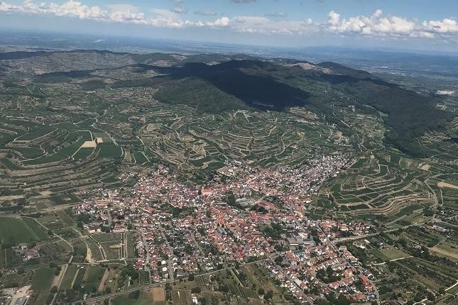 Luftbild der Gemeinde Ihringen